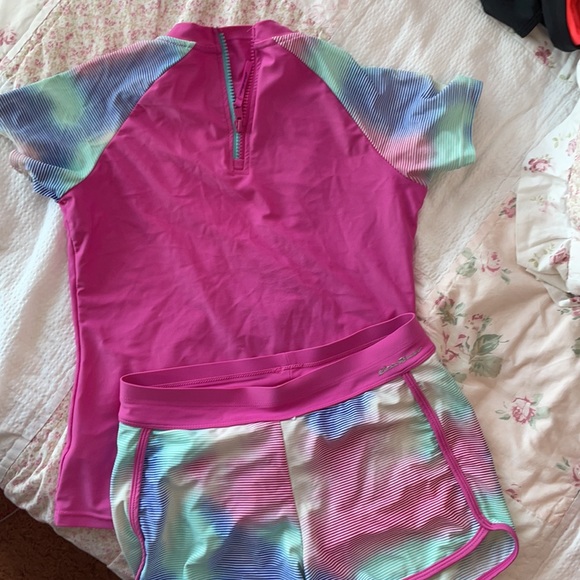 4 piece bathing suit size 10-12 - Picture 3 of 4